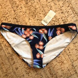Nano grip swim bottom